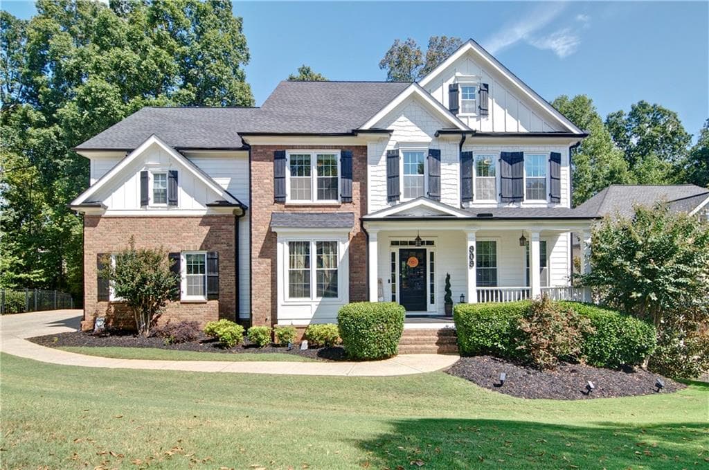 6 bedroom, 5 bathroom single family residence sold at 909 Landsdowne Cove, Canton, GA 30115