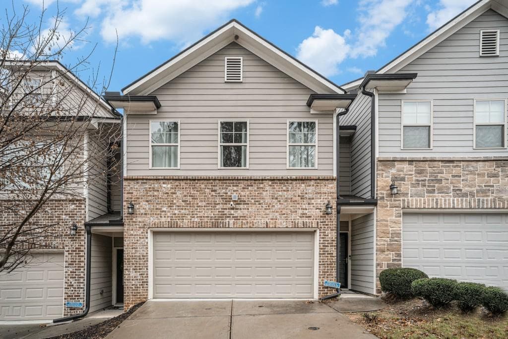 3 bedroom, 3 bathroom, 2,072 sq ft townhouse sold at 440 Mulberry Row, Atlanta, GA 30354