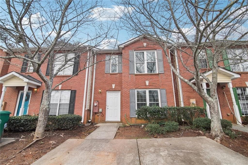 3 bedroom, 3 bathroom townhouse sold at 3820 Waldrop Lane, Decatur, GA 30034