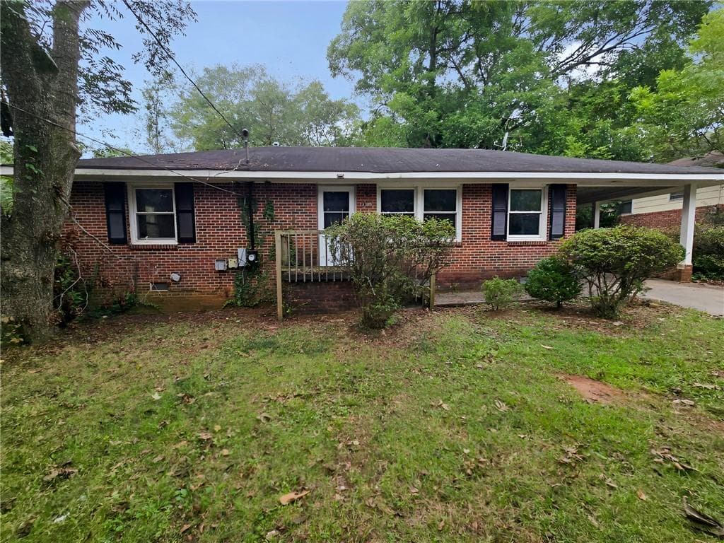 3 bedroom, 2 bathroom single family residence sold at 2385 Perkerson Road, Atlanta, GA 30315
