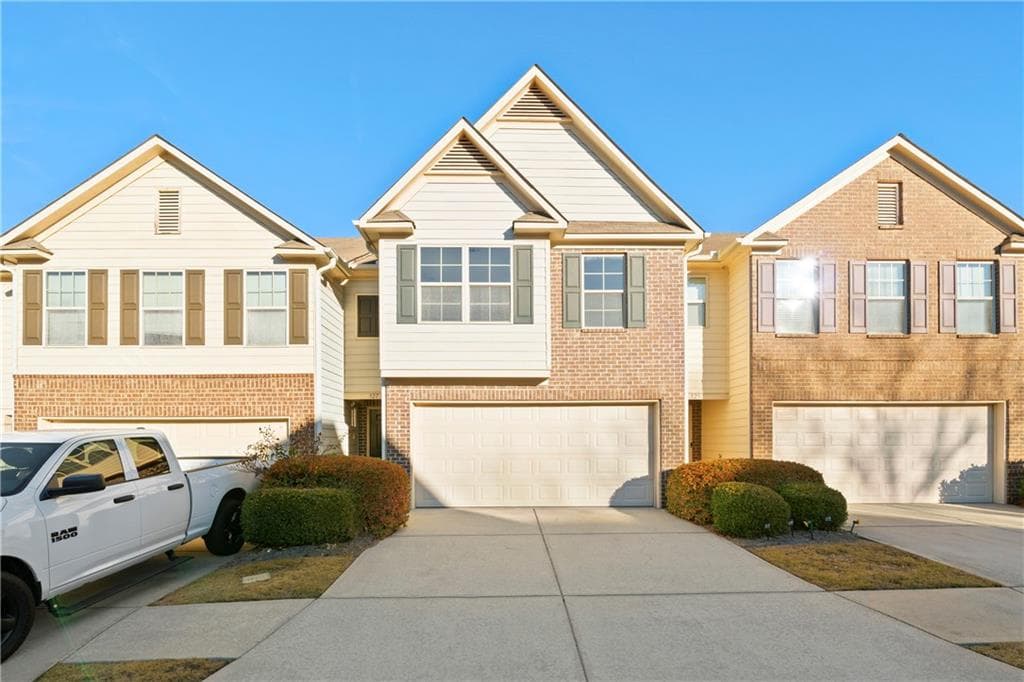 327 Oaktown Court, Lawrenceville, GA 30044 — most recent listing photo