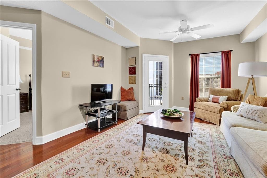 1 bedroom, 1 bathroom condominium sold at 230 E Ponce De Leon Avenue 516, Decatur, GA 30030