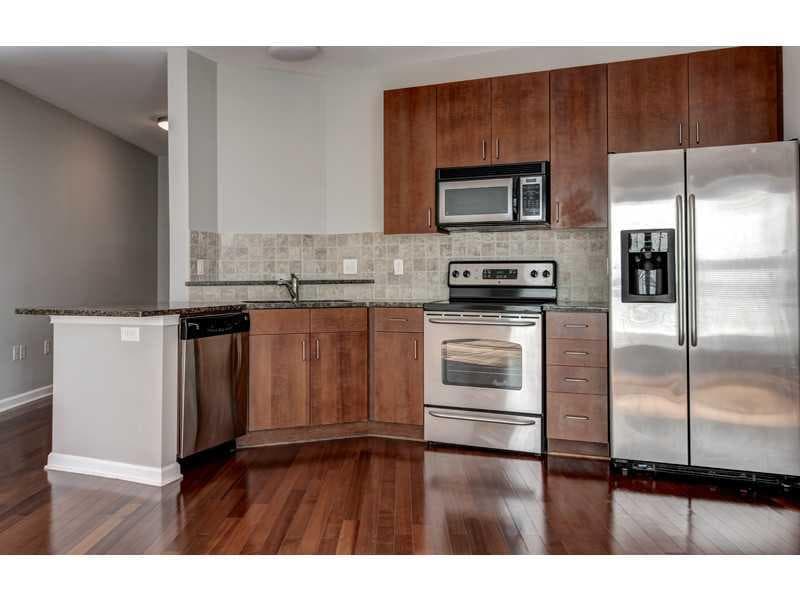 1 bedroom, 1 bathroom condominium sold at 898 Oak Street 1417, Atlanta, GA 30310