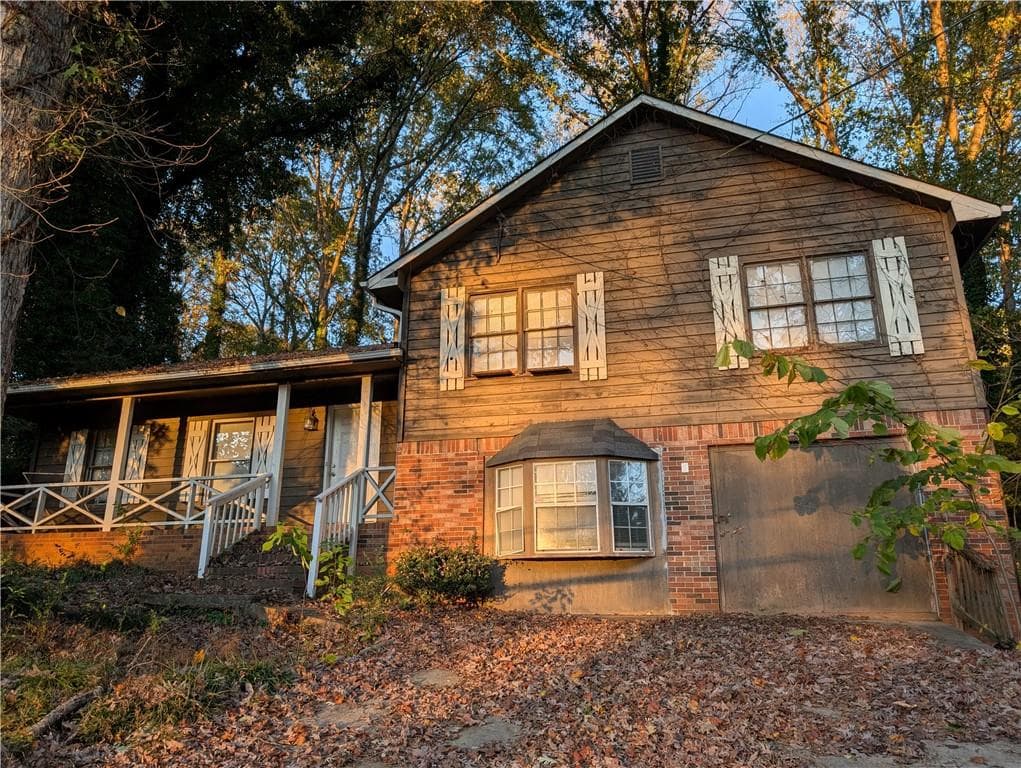 3 bedroom, 2 bathroom, 2,025 sq ft single family residence sold at 4922 Rock Springs Road, Lithonia, GA 30038