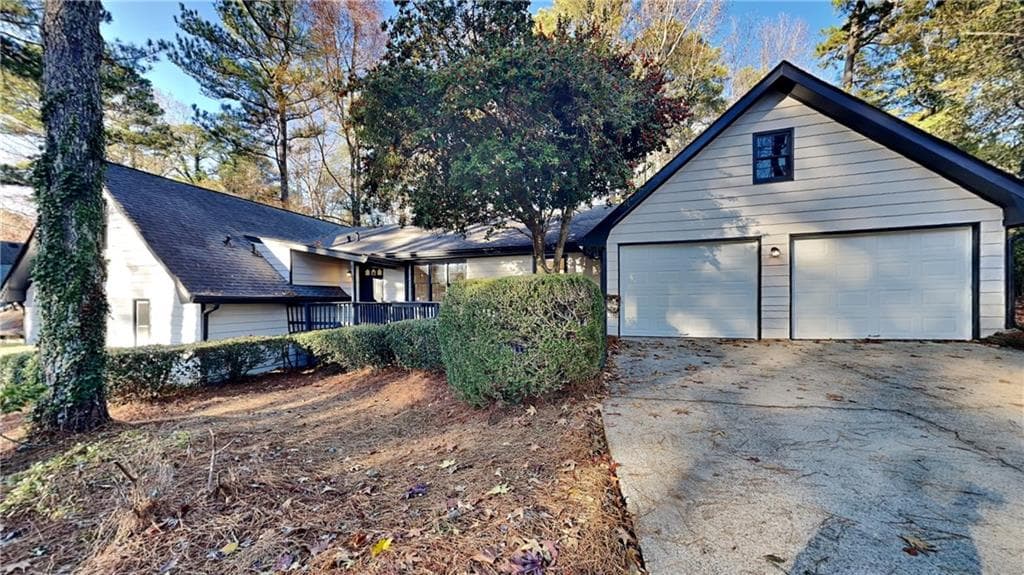 5768 Albans Circle, Lithonia, GA 30058 — most recent listing photo