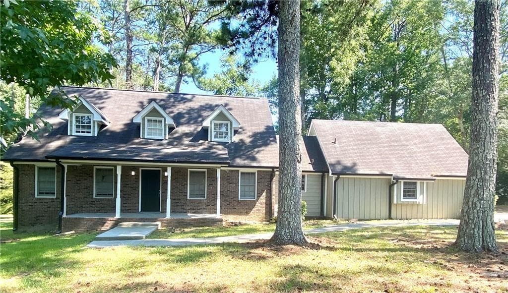 4 bedroom, 4 bathroom, 2,354 sq ft single family residence under contract at 5940 Old Bill Cook Road, Atlanta, GA 30349