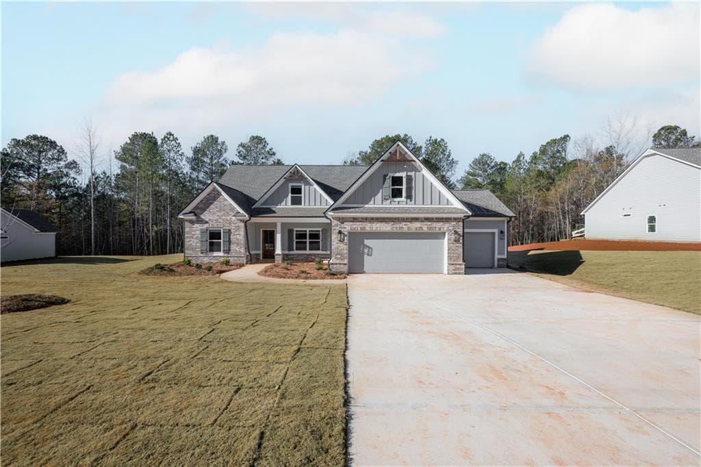 4 bedroom, 3 bathroom single family residence sold at 536 Belle Woode Street, Monroe, GA 30656