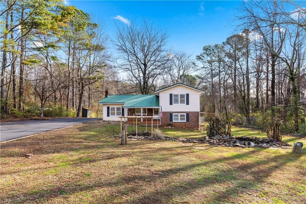 4 bedroom, 2 bathroom, 1,344 sq ft single family residence sold at 117 Walnut Road, Jasper, GA 30143