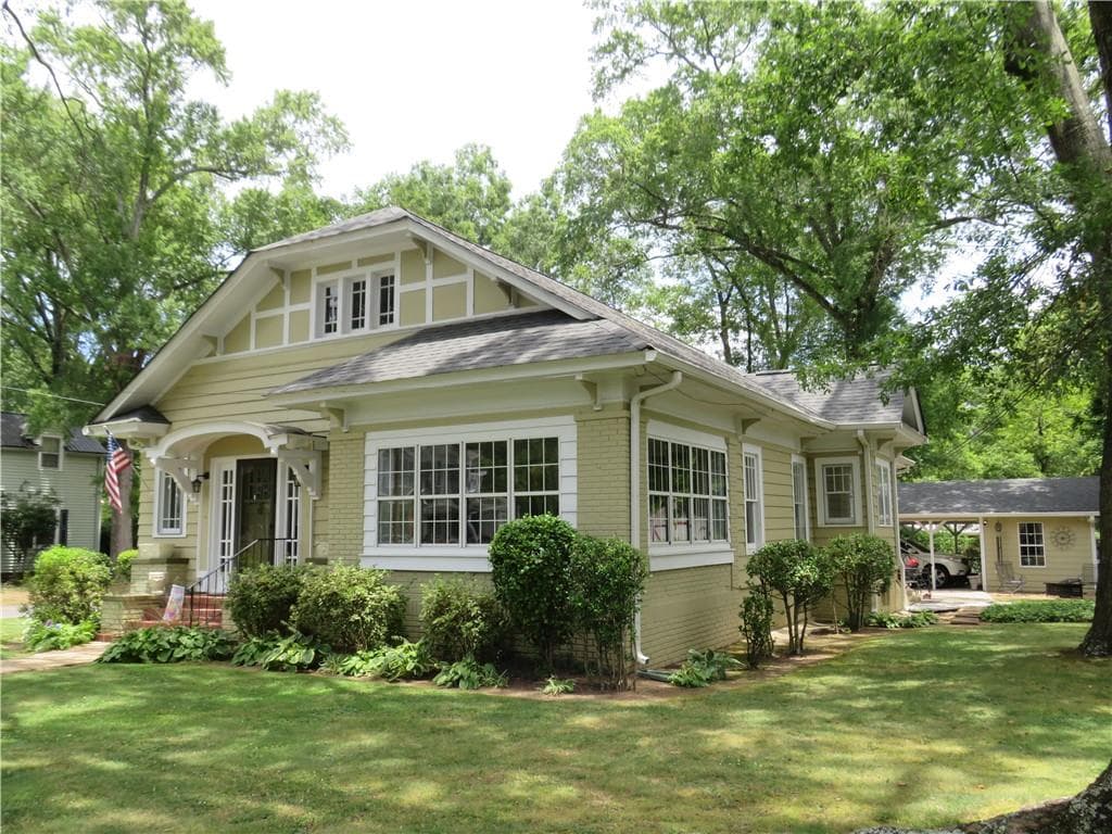 3 bedroom, 2 bathroom single family residence sold at 144 Walnut Street, Cedartown, GA 30125