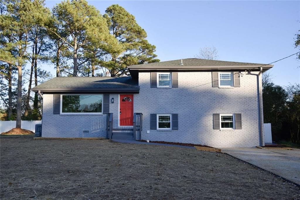 4 bedroom, 3 bathroom single family residence sold at 1580 Hampshire Place, Decatur, GA 30032