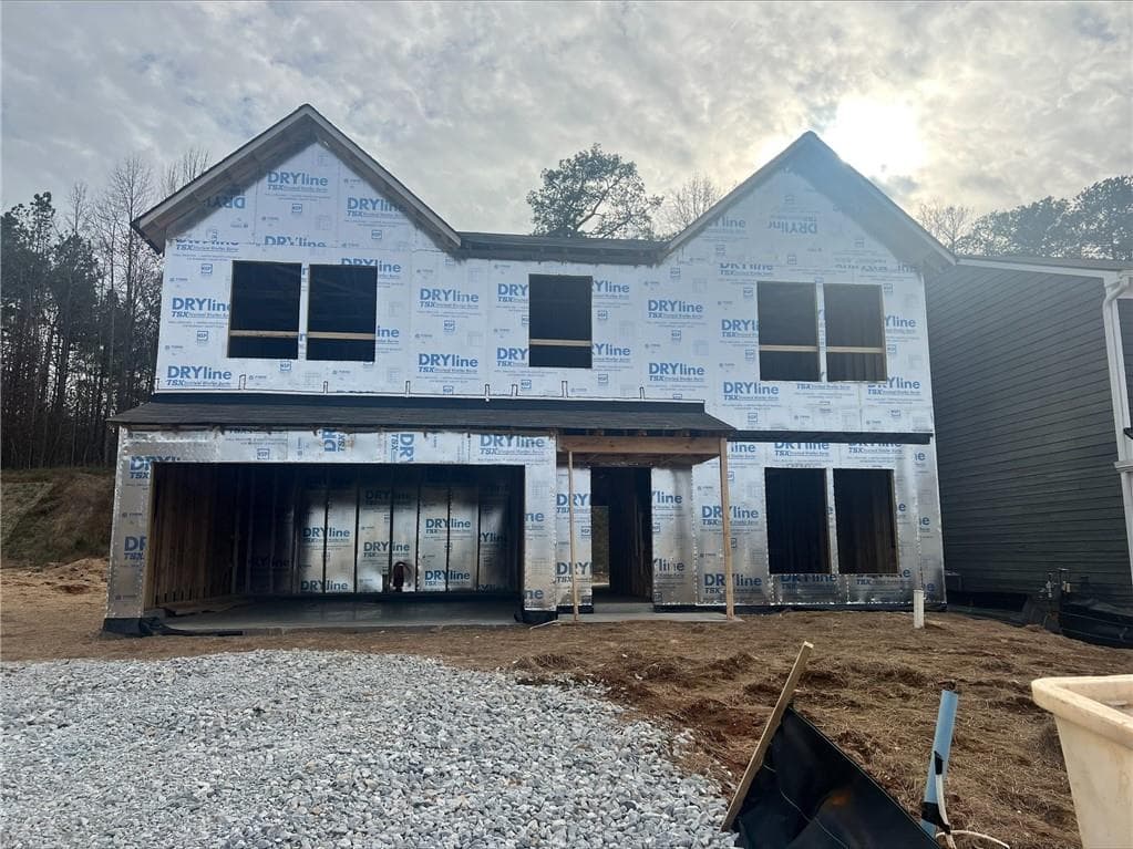 3 bedroom, 3 bathroom single family residence sold at 495 Traminer Way, Braselton, GA 30517