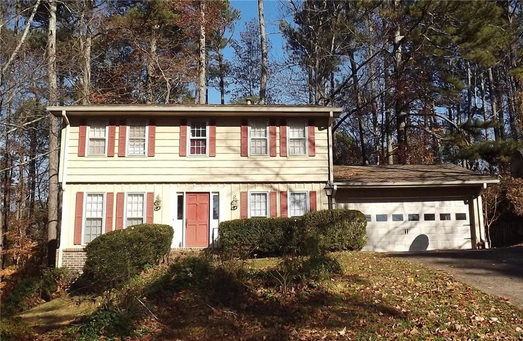 4 bedroom, 3 bathroom, 2,608 sq ft single family residence sold at 4536 Mountain Creek Drive, Roswell, GA 30075