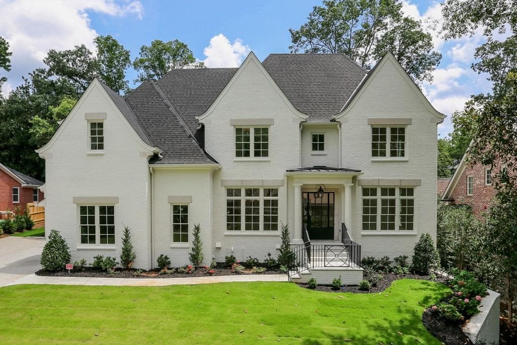 6 bedroom, 8 bathroom, 7,107 sq ft single family residence sold at 3205 Verdun Drive, Atlanta, GA 30305