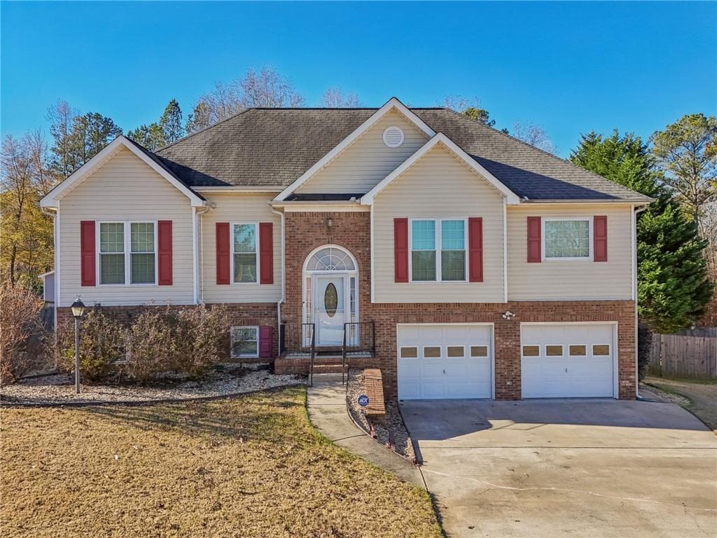 3 bedroom, 3 bathroom, 2,314 sq ft single family residence sold at 3525 W River Commons, Douglasville, GA 30135