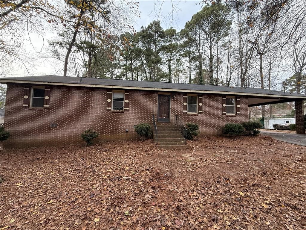 3 bedroom, 2 bathroom, 1,614 sq ft single family residence sold at 5521 E Wind Drive, Lilburn, GA 30047