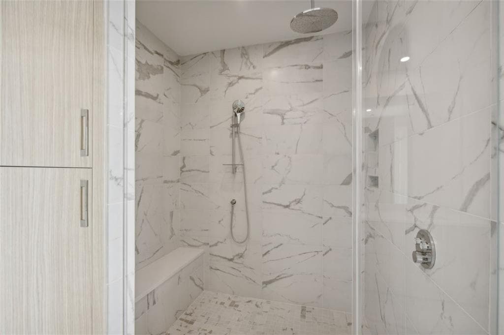 2 bedroom, 3 bathroom, 1,893 sq ft condominium for sale at 2425 Peachtree Road 510, Atlanta, GA 30305 — photo 9