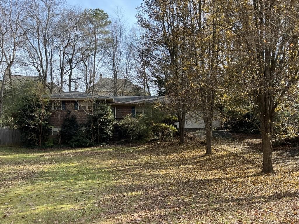 3 bedroom, 3 bathroom, 2,030 sq ft single family residence sold at 1172 Robert Lane, Marietta, GA 30062