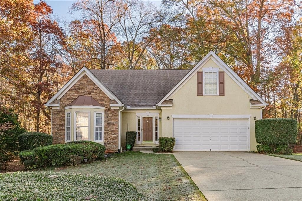 5 bedroom, 2 bathroom single family residence sold at 344 Horsehill Street, Mcdonough, GA 30253