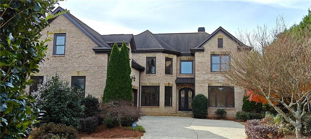 5 bedroom, 6 bathroom single family residence sold at 10340 Meadow Crest Lane, Alpharetta, GA 30022 — photo 1 of 1