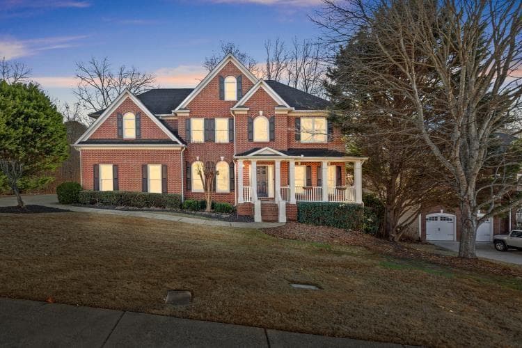 6 bedroom, 5 bathroom, 3,402 sq ft single family residence sold at 3640 Sentry View Trace, Suwanee, GA 30024
