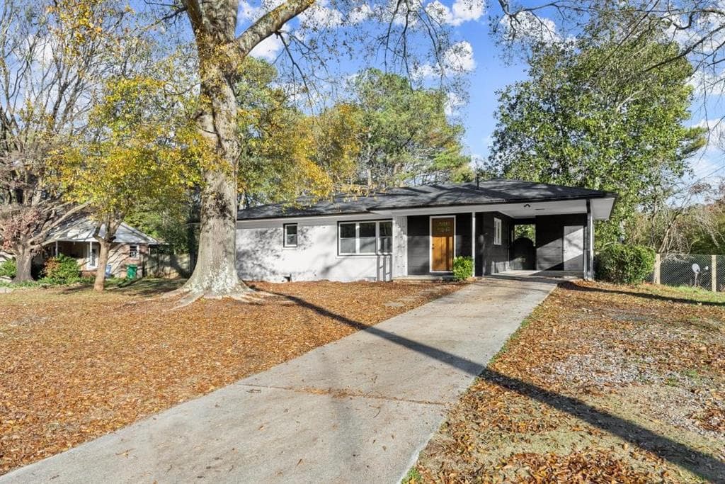 3 bedroom, 2 bathroom single family residence sold at 1566 Sagewood Circle, Stone Mountain, GA 30083