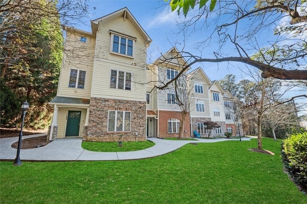 other sold at 110 Garrison Walk, Roswell, GA 30075