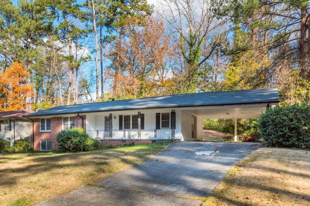 4 bedroom, 3 bathroom single family residence sold at 1429 Holly Lane, Atlanta, GA 30329