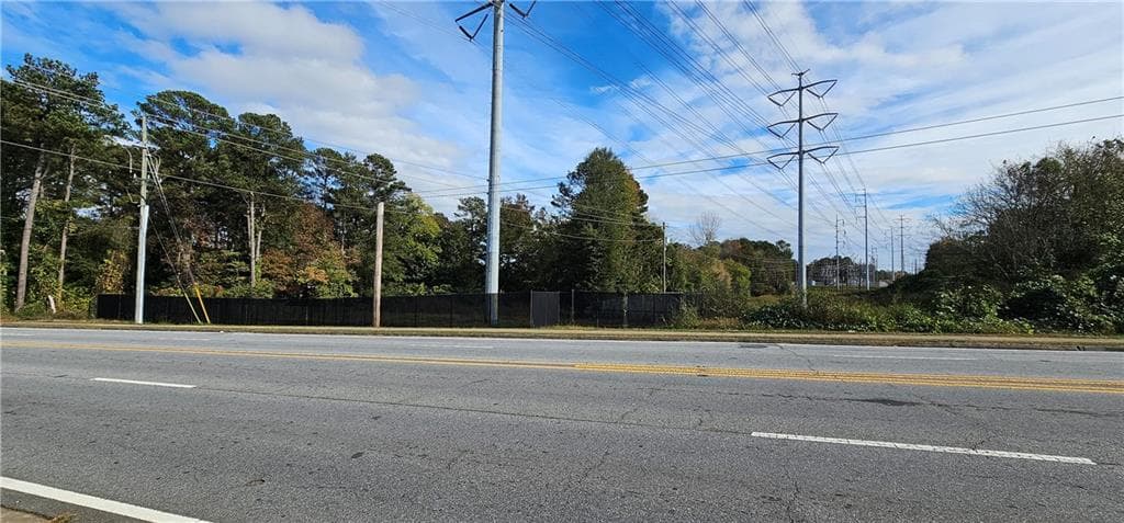 unimproved land for sale at 1310 Bells Ferry Road, Marietta, GA 30066 — photo 1 of 10