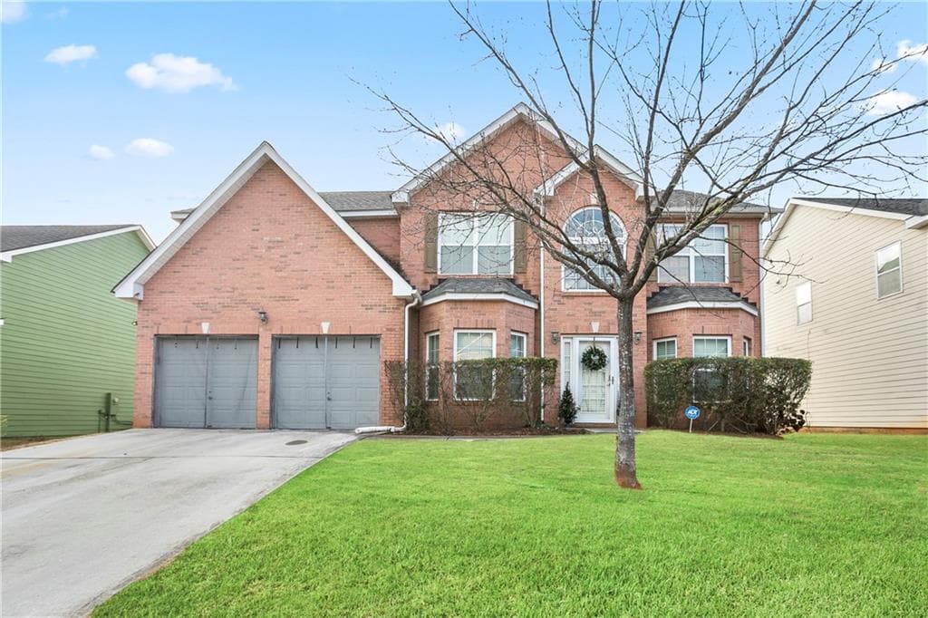 5 bedroom, 3 bathroom, 3,204 sq ft single family residence sold at 4975 BURBERRY Way, Fairburn, GA 30213