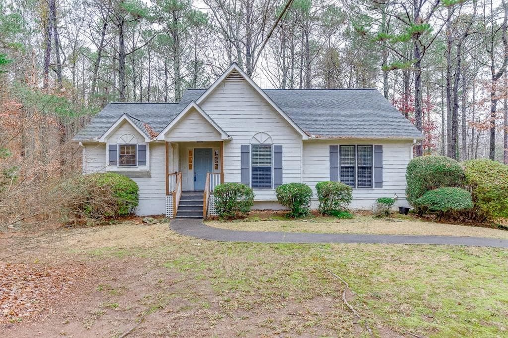 5970 Surrey Court, Cumming, GA 30028 — most recent listing photo