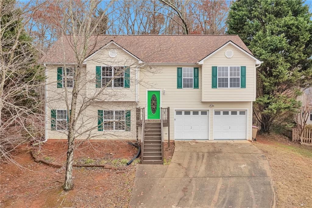 5 bedroom, 3 bathroom single family residence sold at 2909 Lake Hollow Road, Gainesville, GA 30501