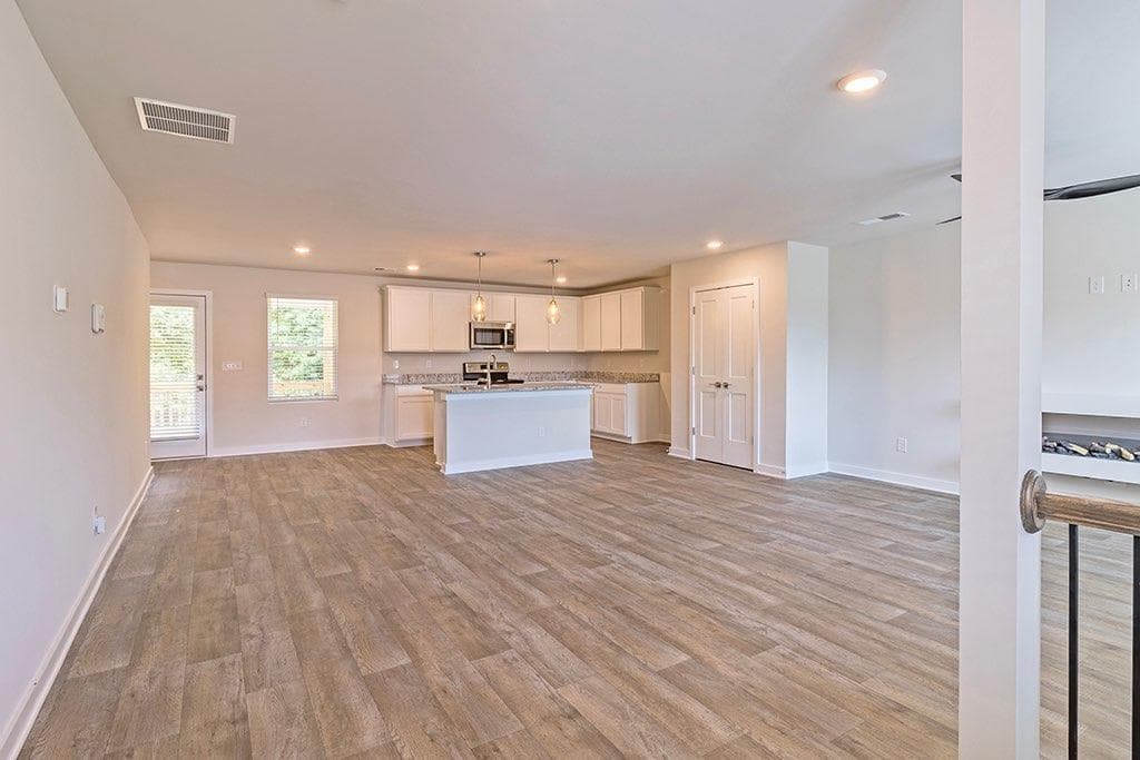 917 Jackson Oak Place, Villa Rica, GA 30180 — most recent listing photo