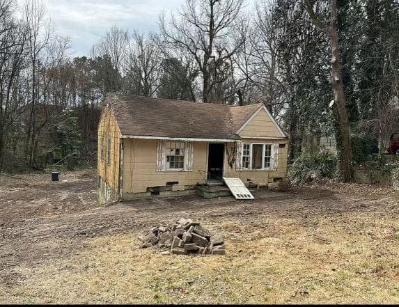 3 bedroom, 2 bathroom, 1,500 sq ft single family residence sold at 1974 Oakdale Court, Smyrna, GA 30082