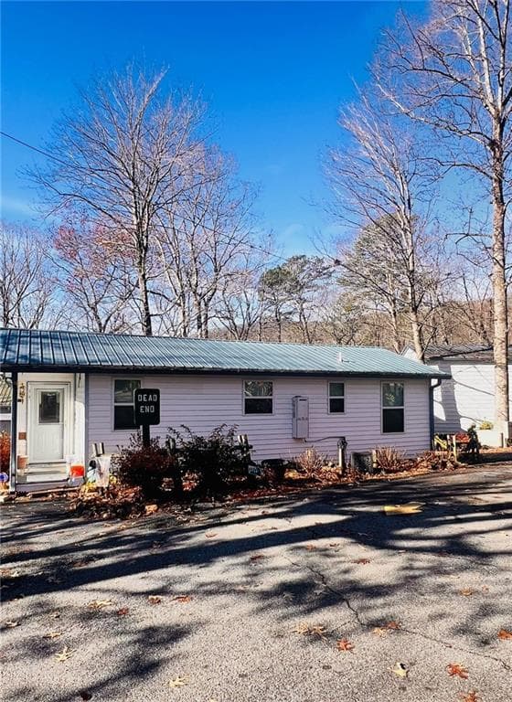 1127 Mountain Shadows Drive, Cleveland, GA 30528 — most recent listing photo