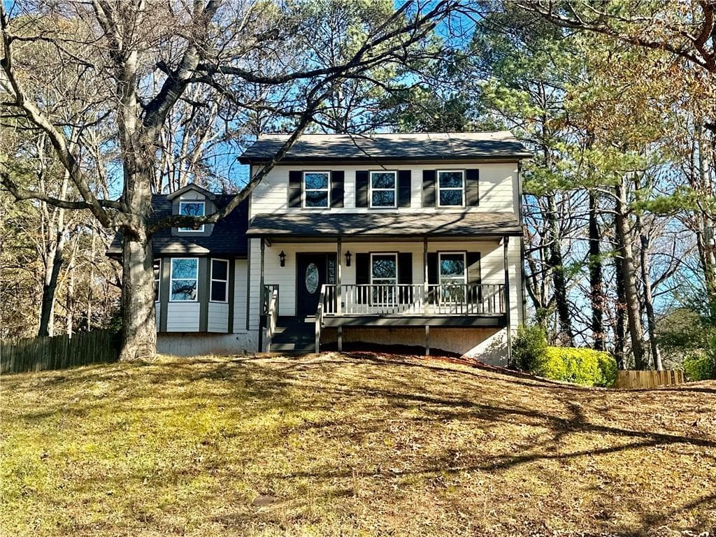 3 bedroom, 3 bathroom single family residence sold at 627 Huntington Way, Lilburn, GA 30047