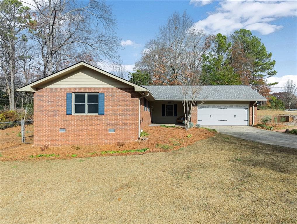 3 bedroom, 2 bathroom, 1,360 sq ft single family residence sold at 245 Mansell Circle, Roswell, GA 30075