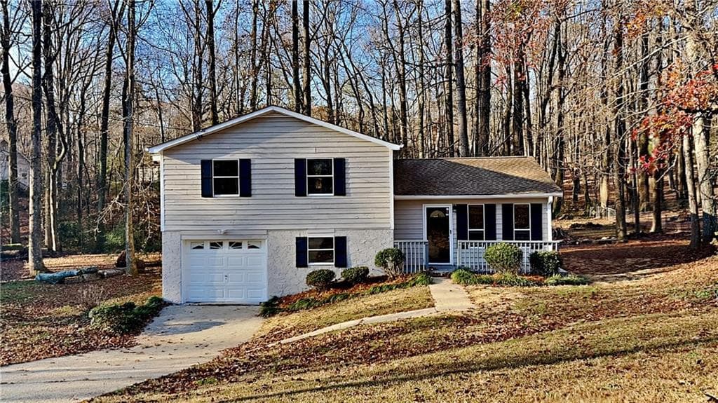 3 bedroom, 2 bathroom single family residence sold at 3743 Junior Lane, Douglasville, GA 30135