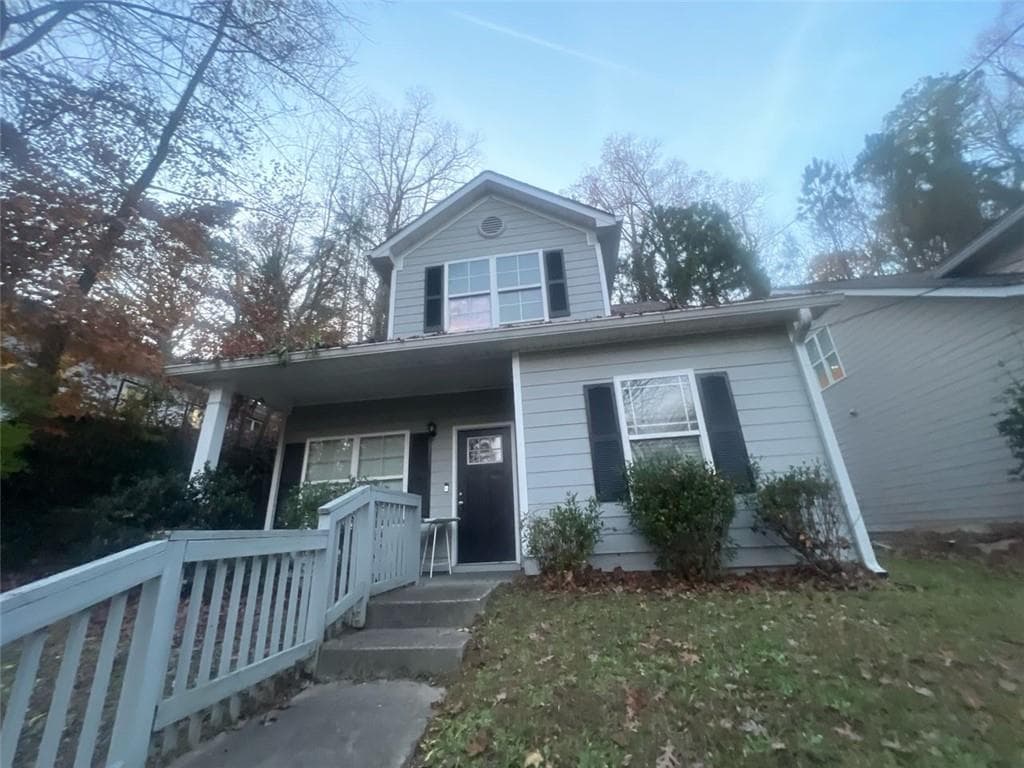 4 bedroom, 2 bathroom, 1,441 sq ft single family residence sold at 70 GARDENIA Drive, Atlanta, GA 30314