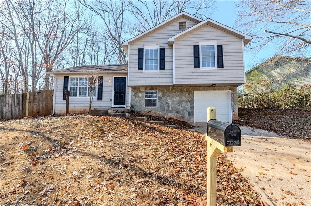 3 bedroom, 2 bathroom single family residence sold at 1275 To Lani Farm Road, Stone Mountain, GA 30083