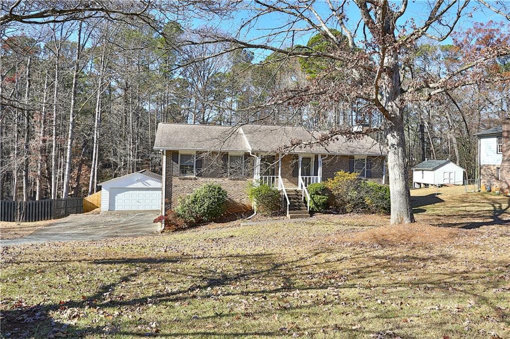 3 bedroom, 3 bathroom, 1,640 sq ft single family residence sold at 3235 Stanford Circle, Lawrenceville, GA 30044