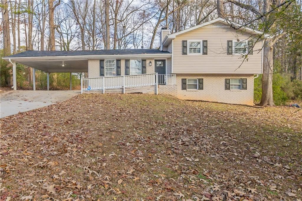 3 bedroom, 2 bathroom single family residence sold at 6206 Prince Court, Douglasville, GA 30135