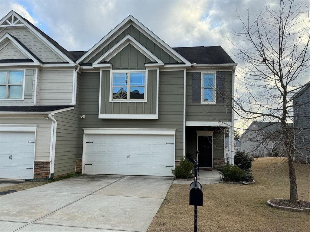 4 bedroom, 3 bathroom, 2,044 sq ft townhouse sold at 3885 Nixon Grove Drive, Douglasville, GA 30135