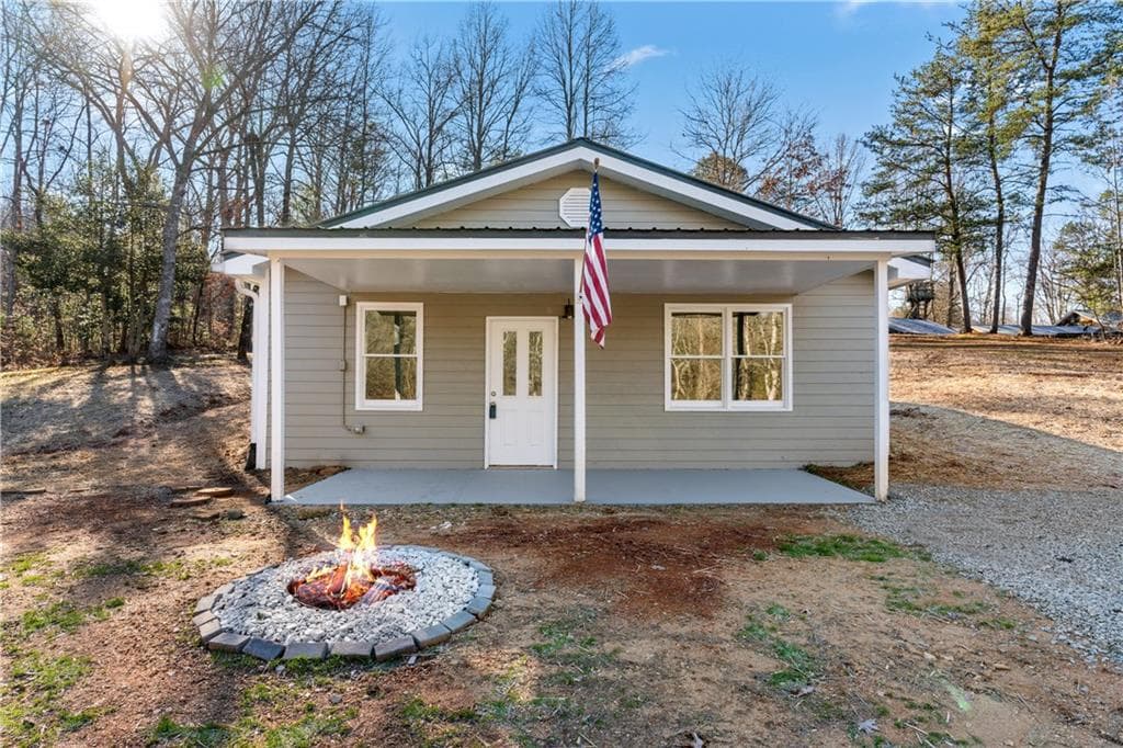317 Cool Springs Circle, Clarkesville, GA 30523 — most recent listing photo