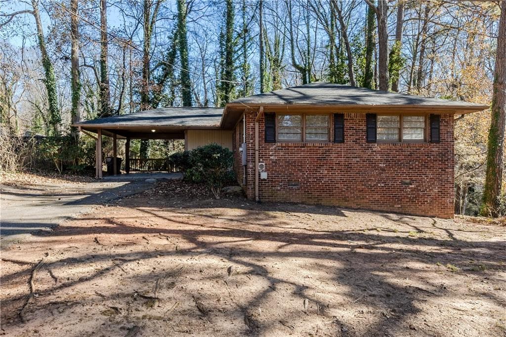 3 bedroom, 2 bathroom single family residence sold at 3166 Cloverhurst Drive, Atlanta, GA 30344