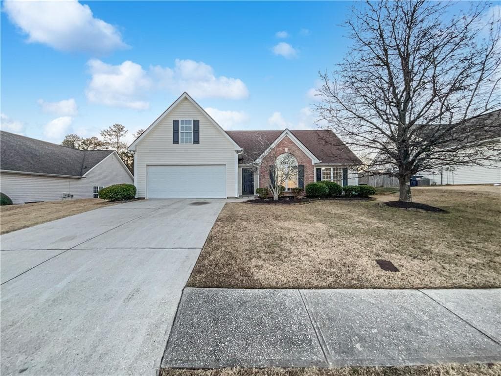 4 bedroom, 2 bathroom, 1,715 sq ft single family residence sold at 3198 Tuggle Ives Drive, Buford, GA 30519