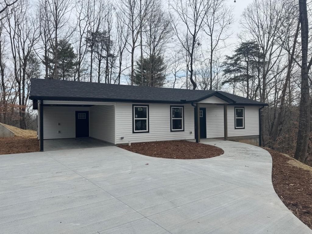 6206 Grant Ford Road, Gainesville, GA 30506 — most recent listing photo
