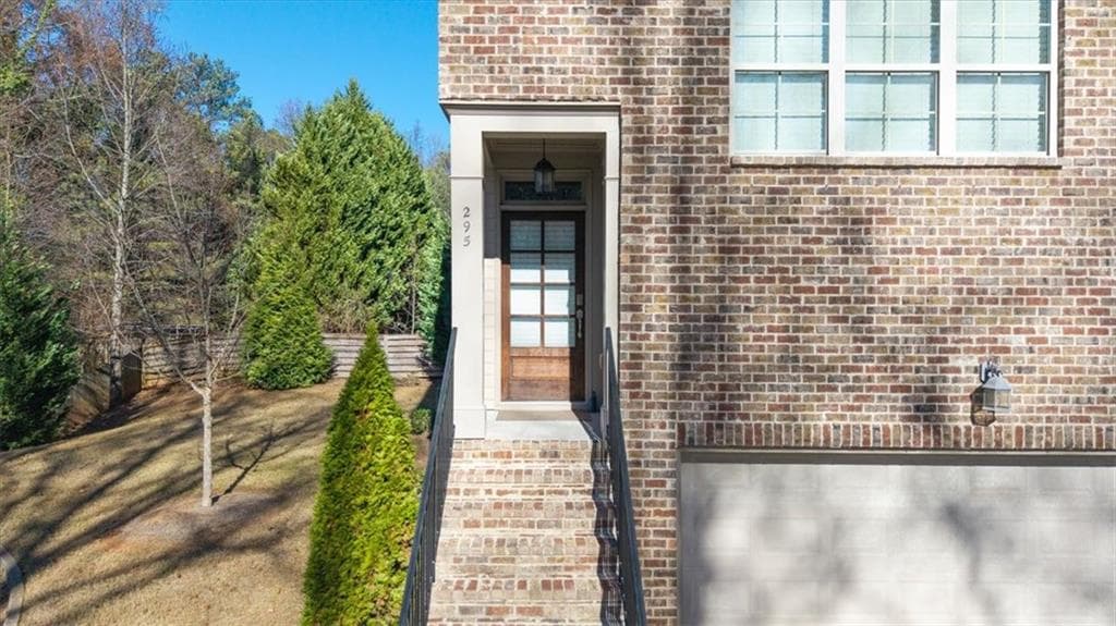 4 bedroom, 4 bathroom, 2,212 sq ft townhouse sold at 295 Benson Manor Circle, Smyrna, GA 30082