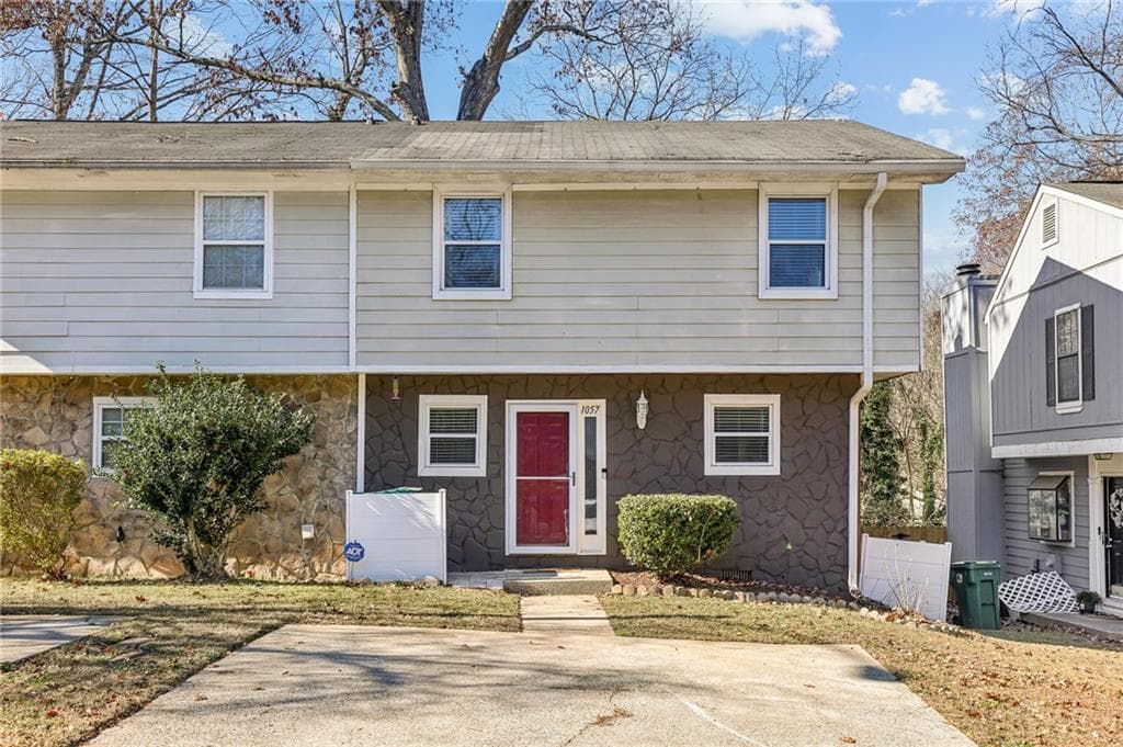 2 bedroom, 2 bathroom townhouse sold at 1057 Falling Water Drive, Smyrna, GA 30080