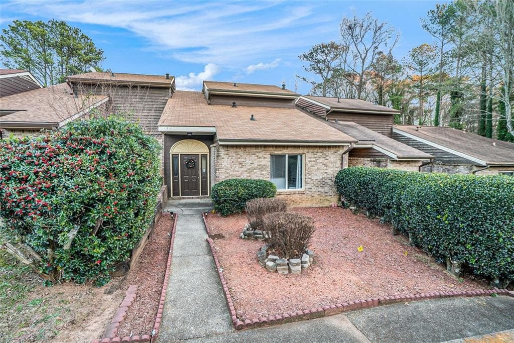 1512 STONELEIGH Way, Stone Mountain, GA 30088 — most recent listing photo