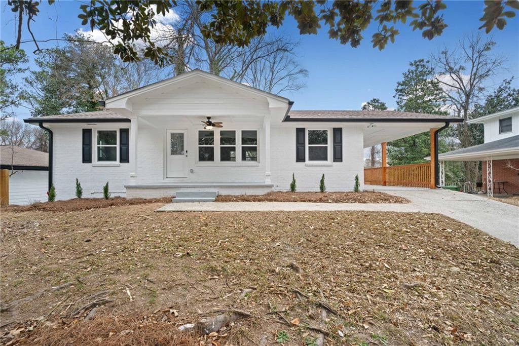 4 bedroom, 2 bathroom, 2,100 sq ft single family residence sold at 131 Oakcliff Court, Atlanta, GA 30331